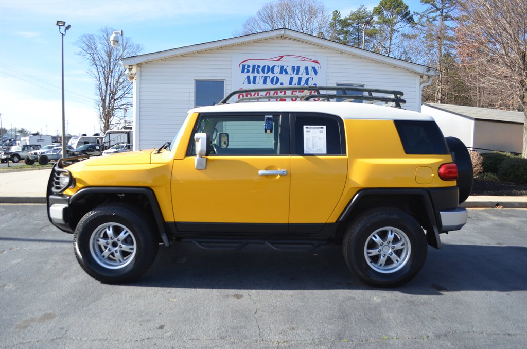2007 Toyota FJ Cruiser Base
