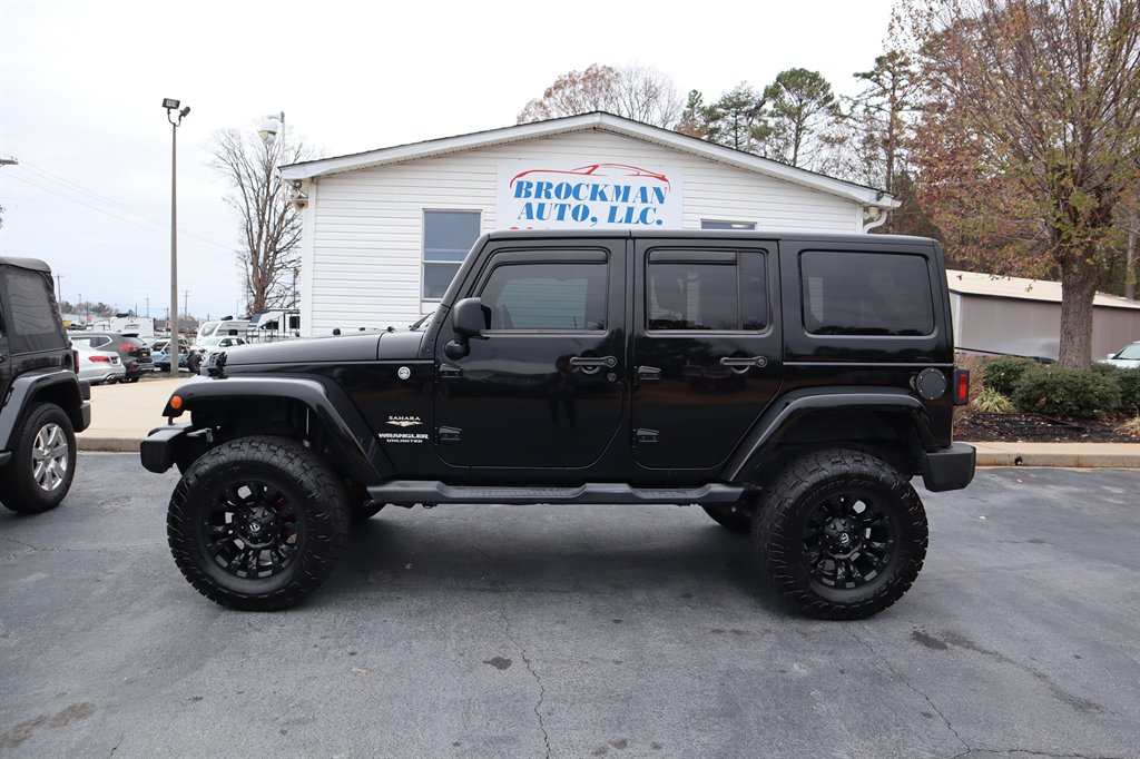 2012 Jeep Wrangler Unlimited Sahara's photo