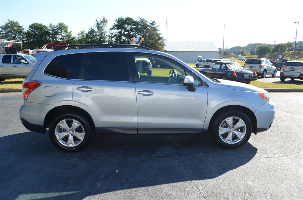 Subaru Forester photo 5