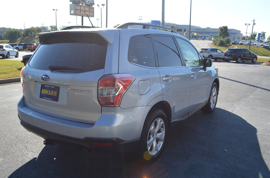 Subaru Forester photo 4