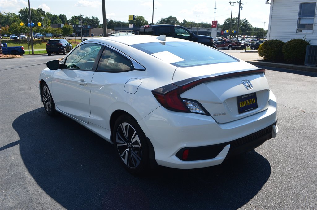 Honda Civic photo 2