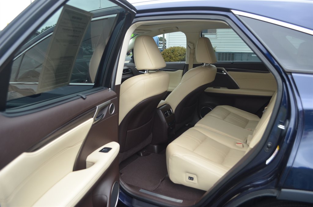 Lexus RX photo 14