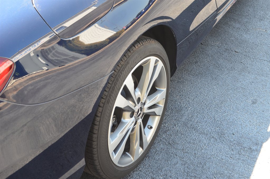 Mercedes-Benz C-Class photo 10