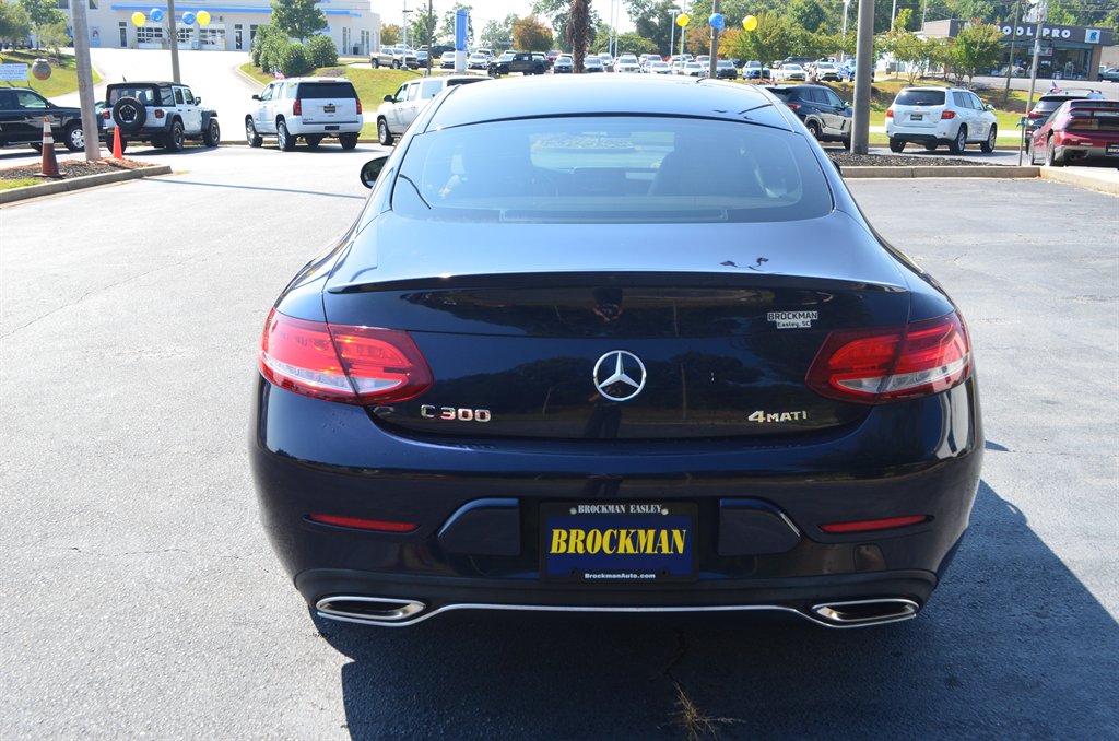 Mercedes-Benz C-Class photo 3