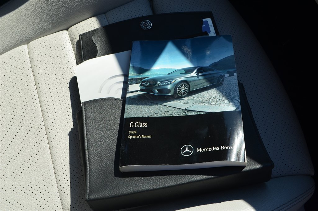 Mercedes-Benz C-Class photo 19