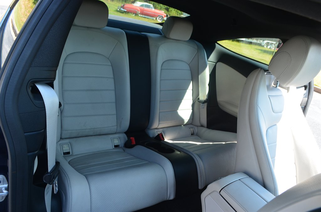 Mercedes-Benz C-Class photo 14