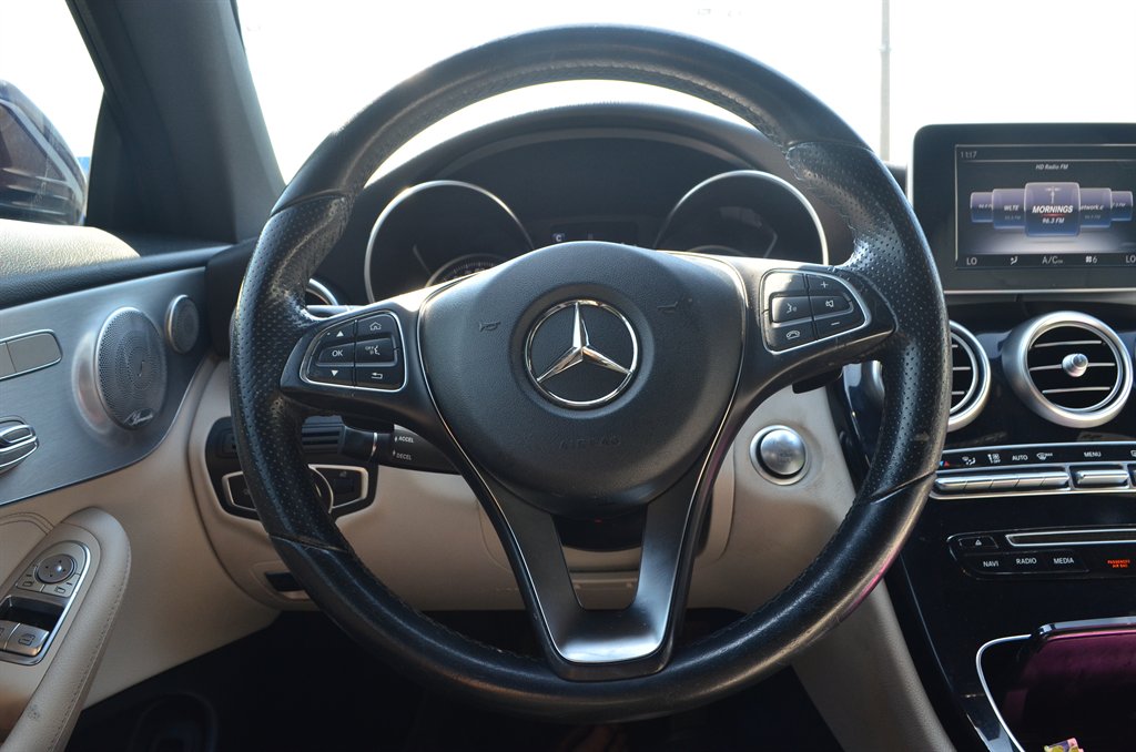 Mercedes-Benz C-Class photo 16