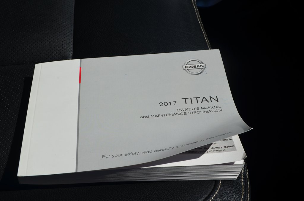 Nissan Titan photo 21