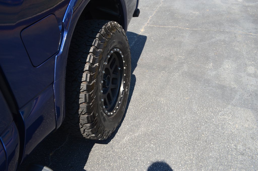 Nissan Titan photo 9
