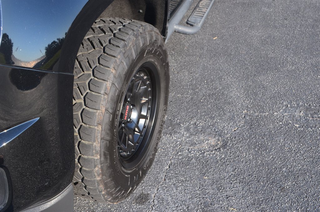 Chevrolet Colorado photo 8