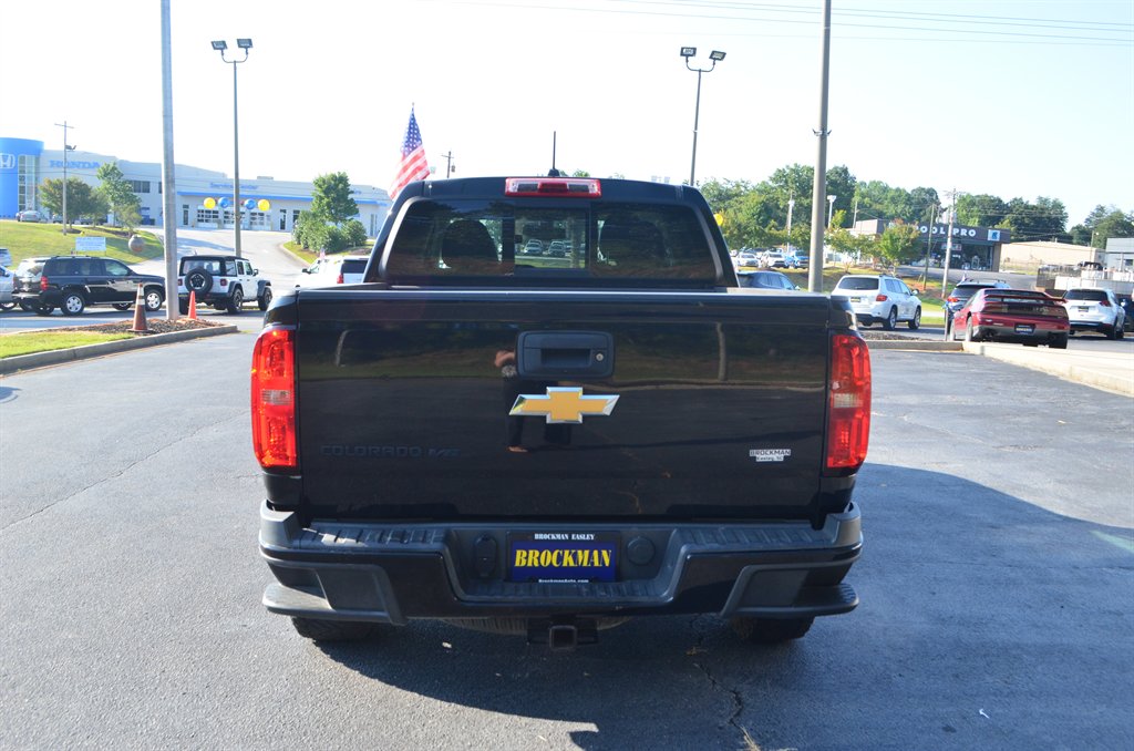 Chevrolet Colorado photo 3
