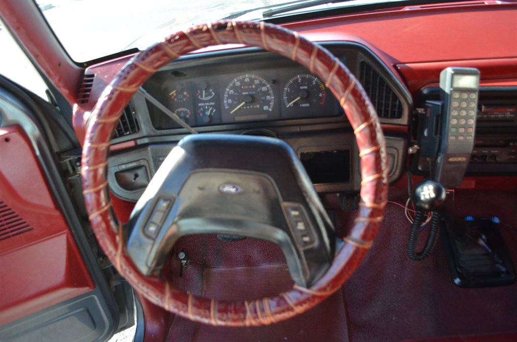 1988 Ford F-350 - Photo 18