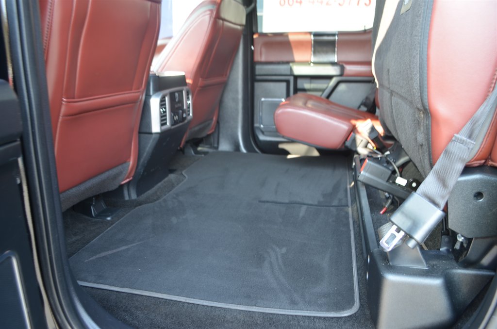 2018 Ford F-150 Platinum - Photo 24