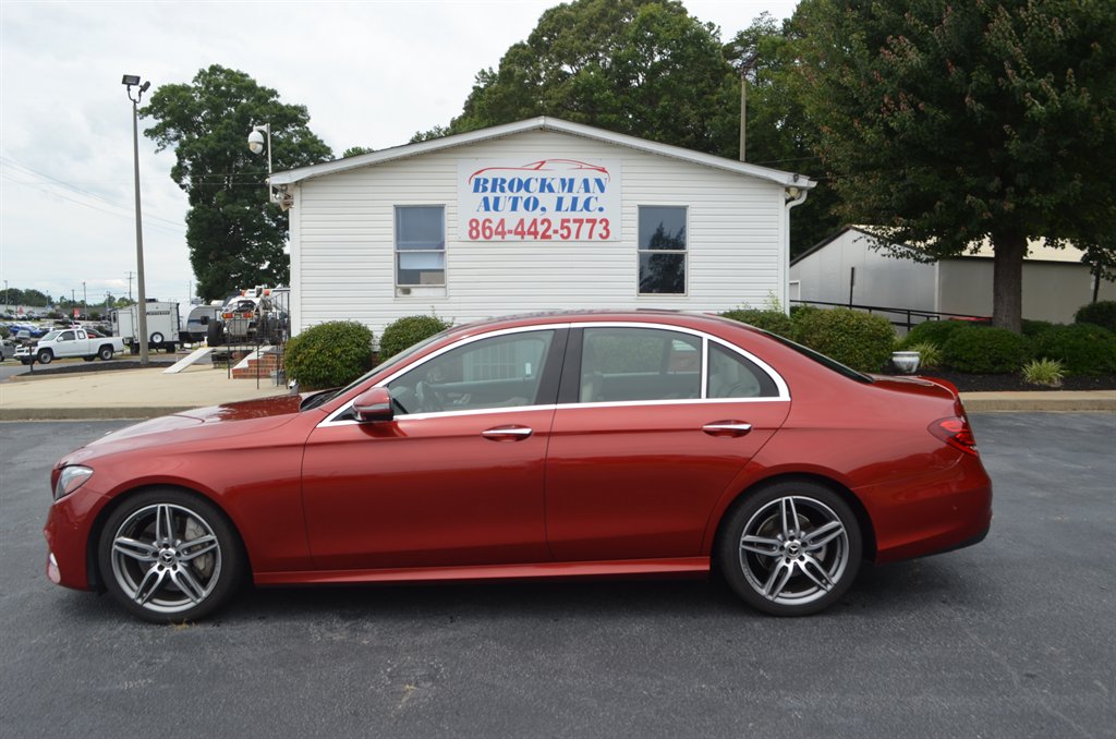 2019 Mercedes-Benz E-Class E300's photo
