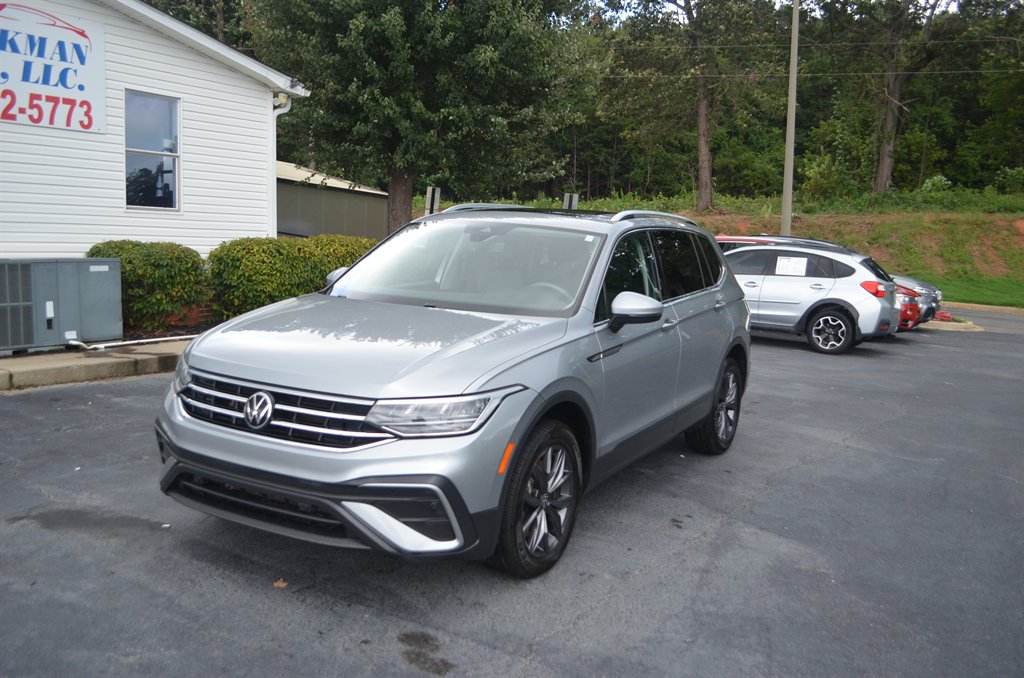 2022 Volkswagen Tiguan SE - Photo 8