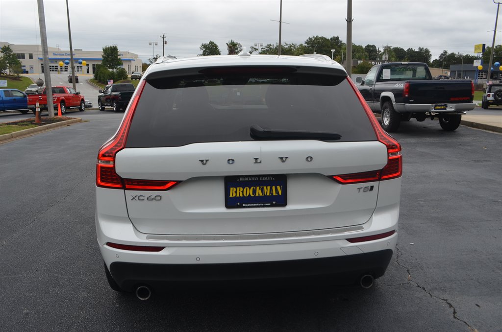 Volvo XC60 photo 3